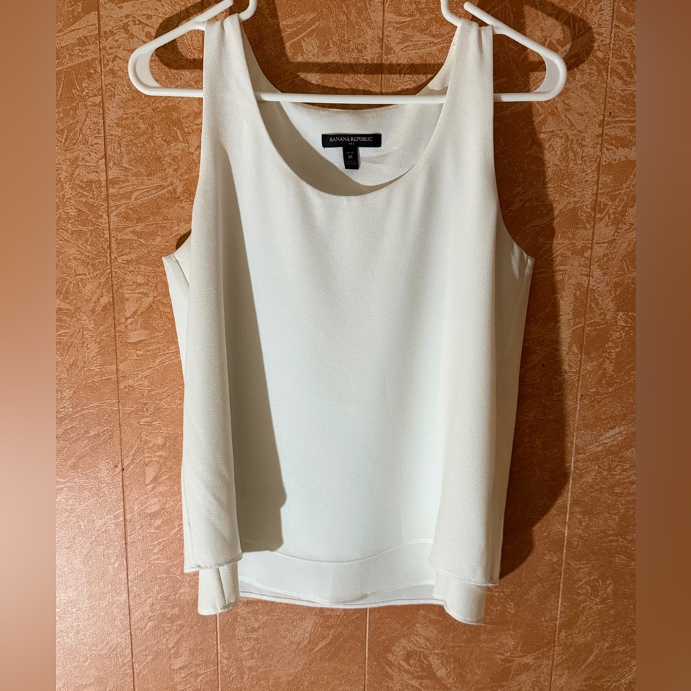 Banana Republic Women's Ivory Sleeveless Blouse
